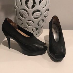 Michael Kors black leather heels